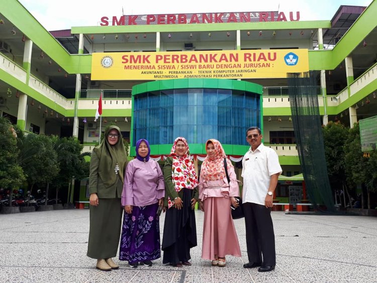 Nekad Laksanakan Perpisahan di Hotel Mewah, Pemprov Riau Evaluasi Izin Operasional SMK Perbankan Riau