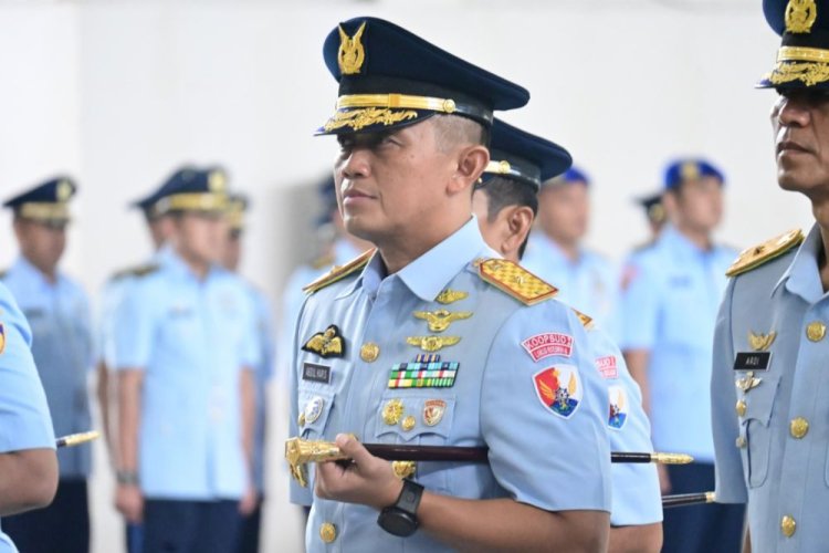 Resmi Berganti Pimpinan, Marsda TNI Mohammad Nurdin Lantik Marsma TNI Abdul Haris sebagai Komandan Lanud Roesmin Nurjadin