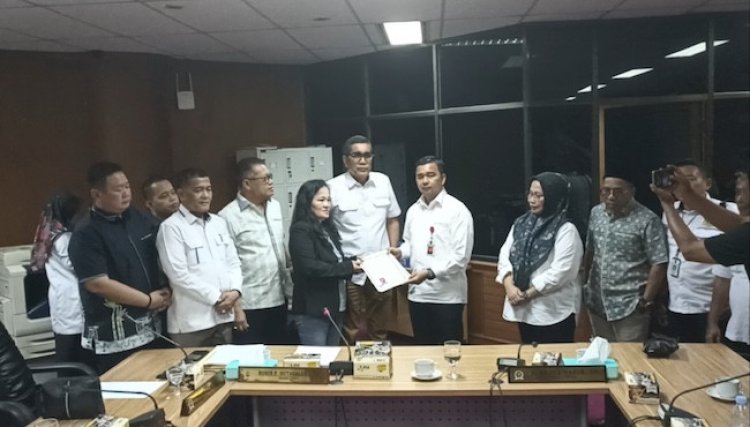 DPRD Riau Usulkan Penyelesaian Masalah Lewat Mediasi, PT Sanel Akhirnya Serahkan 7 Ijazah Eks Karyawan Kepada Disnakertrans Riau