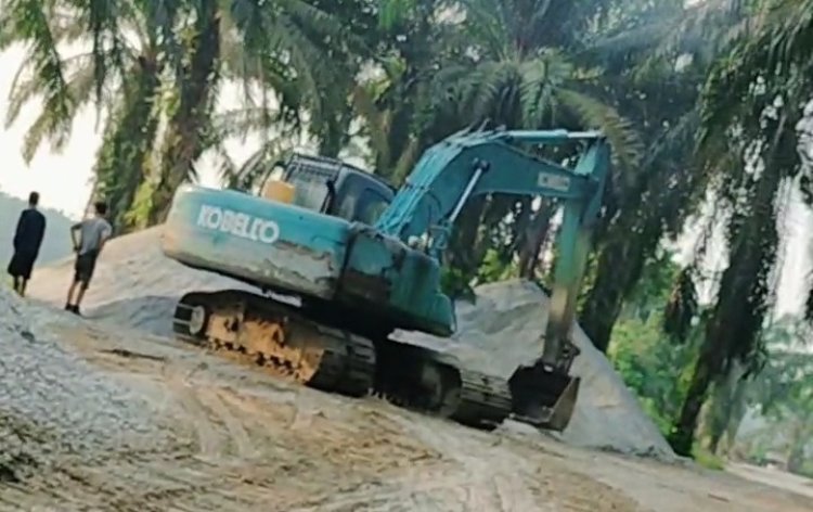 Dikepung Galian C Ilegal, Desa Tanjung Kudu Kabupaten Kampar Terancam Longsor
