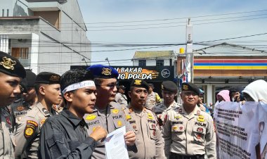 Gelar Aksi Damai Di Depan Mapolda Riau, Mahasiswa GAMBLK Desak Dirkrimsus Usut Tuntas Dugaan Korupsi Berjamaah RSUD Petala Bumi