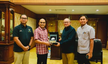 Salurkan Jutaan Bibit Unggul Kepada Petani Sawit, Ketua DPRD Riau Apresiasi Inisiatif Strategis PTPN IV Regional III