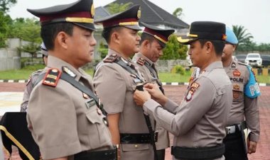Penyegaran Instansi Polri, Kapolres Rohul AKBP Emil Eka Putra SIK MSi Pimpin Sertijab 5 Kapolsek