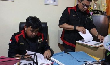 Dugaan Korupsi Dana BOS Capai Rp2,9 Miliar, Kejari Rohul Geledah SMAN 1 Ujung Batu