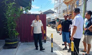 Melanggar Ketertiban Umum Dan Estetika Kota, Satpol PP Meranti Sidak Pagar Seng Dan Besi Liar Di Selatpanjang