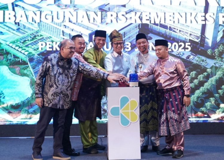 Tekan Biaya Berobat Ke Luar Negeri, Menkes RI Dan Pemprov Riau Resmikan Groundbreaking RS Vertikal Jantung Dan Stroke