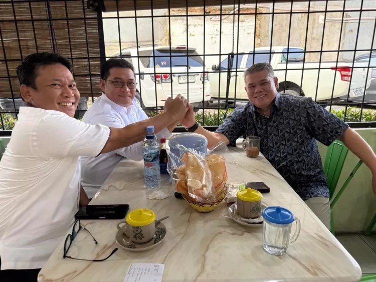 Tetap Kompak Di Tengah Persaingan, Tiga Calon Sekdaprov Riau Sarapan Bersama Saat Jalani Tes Kesehatan