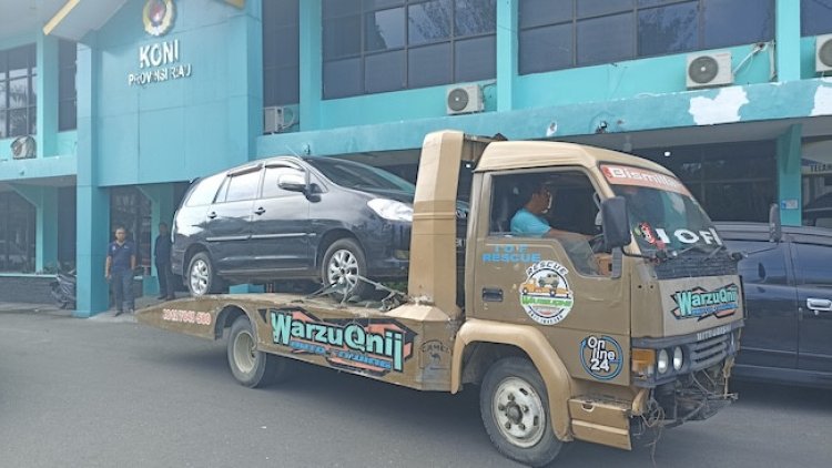 Terlibat Sengketa Ketenagakerjaan, Dua Mobil Dinas KONI Riau Disita Pengadilan Negeri Pekanbaru