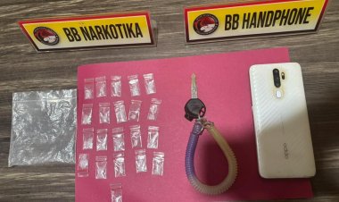 Tangkap 2 Pengedar Sabu Di Tembilahan Hulu, Satresnarkoba Polres Inhil Amankan 21 Paket Sabu