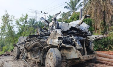 Kecelakaan Maut Terjadi Di Jalintim Pelalawan, 5 Orang Pengendara Dinyatakan Meninggal Dunia