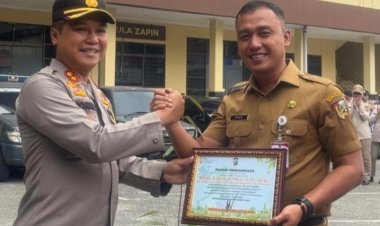 Sukses Tangani Sampah Bhayangkara Run 2025, DLHK Pekanbaru Terima Penghargaan Dari Polda Riau
