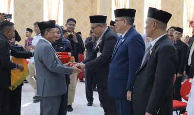 Dorong Tata Kelola Pemerintahan Lebih Baik, Bupati Rohil Lantik 25 Pejabat Pimpinan Tinggi Pratama