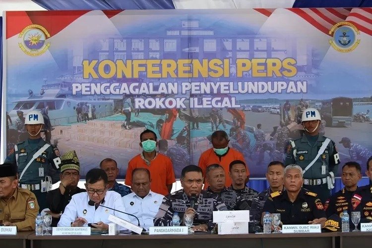 Rugikan Negara Sebesar Rp 98 Milyar, TNI AL Gagalkan Penyelundupan 2,5 Juta Rokok Ilegal Di Bengkalis