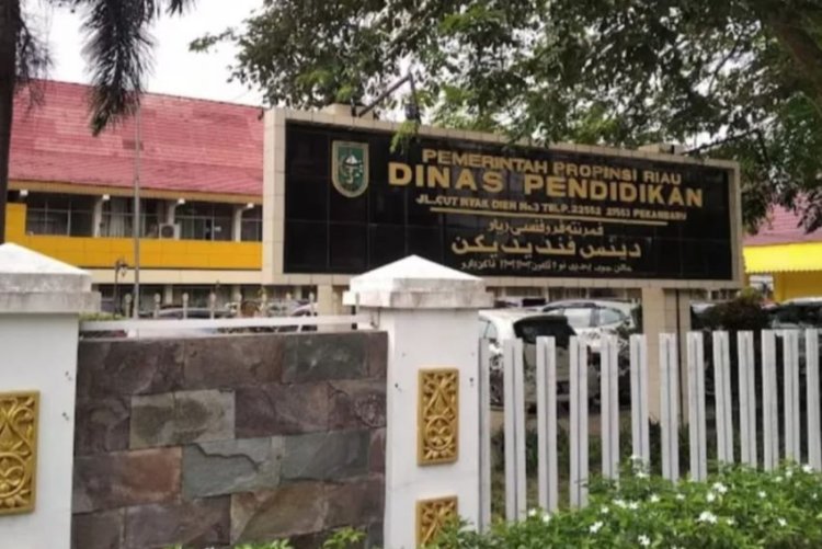 Pemprov Riau Resmi Buka BOSDA Afarmasi, 3.527 Kuota Disiapkan Untuk Tampung Siswa Kurang Mampu
