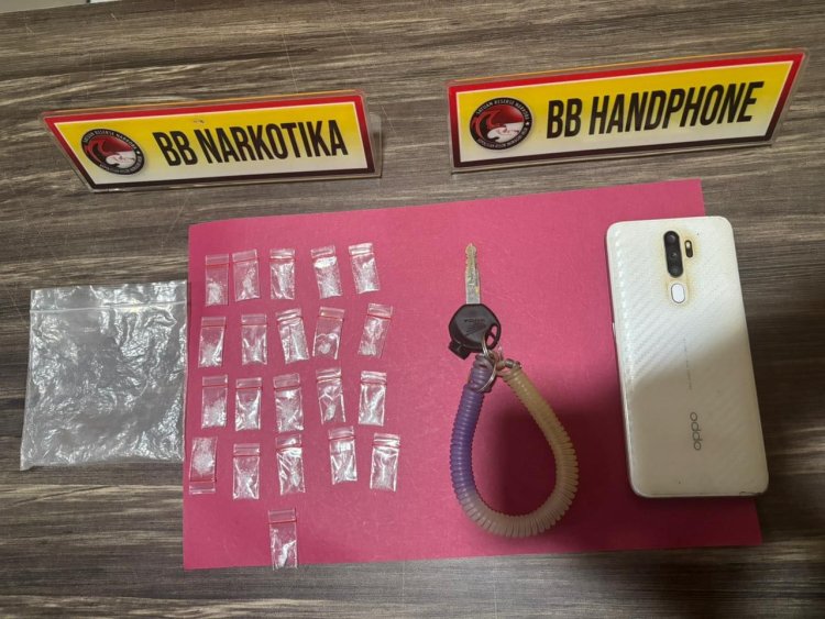 Tangkap 2 Pengedar Sabu Di Tembilahan Hulu, Satresnarkoba Polres Inhil Amankan 21 Paket Sabu
