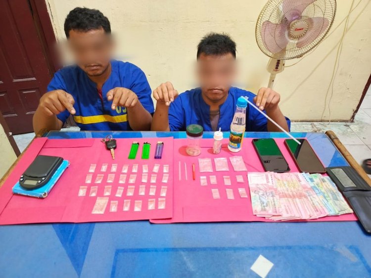 Amankan 30 Paket Sabu Di Kampung Sialang Baru, Polsek Lubuk Dalam Berhasil Tangkap Dua Orang Pelaku
