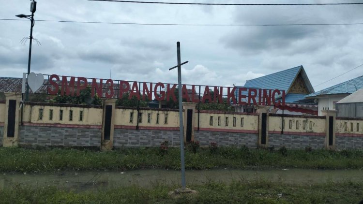 Dugaan Diintimidasi Oknum Guru, Wabup Pelalawan Tegaskan Siswa SMP Negeri 3 Pangkalan Kerinci Tetap Sekolah