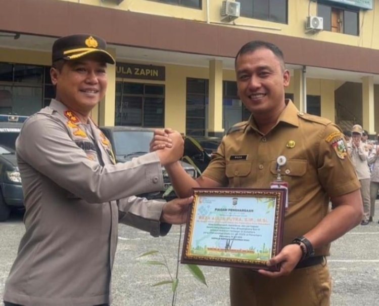 Sukses Tangani Sampah Bhayangkara Run 2025, DLHK Pekanbaru Terima Penghargaan Dari Polda Riau