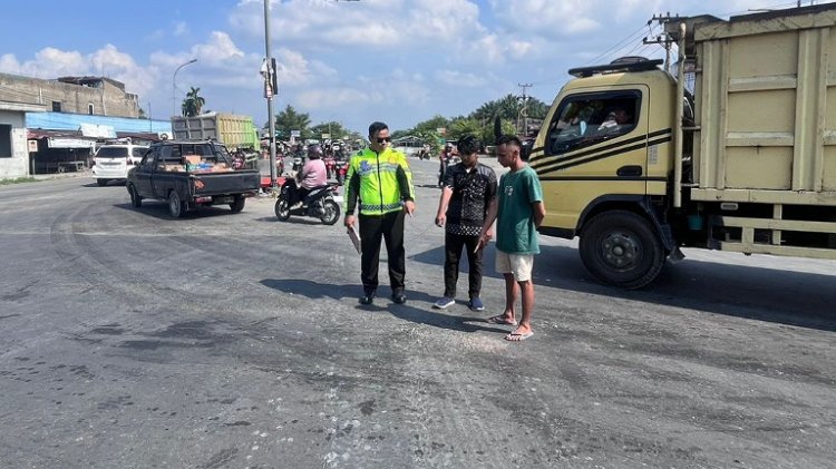 Kecelakaan Maut Terjadi Di Simpang Garuda Sakti, Mahasiswi Asal Sumbar Tewas Ditempat