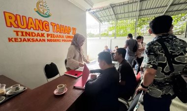Segera Diadili Pengadilan Negeri Pekanbaru, 12 Tersangka Kerusuhan PT SSL Siak Diserahkan Ke JPU