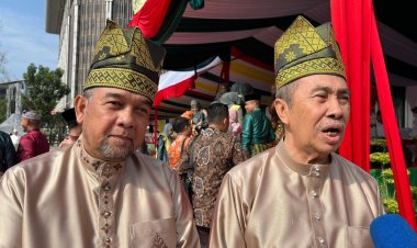 Hadiri Upacara Hari Jadi Ke-68 Provinsi Riau, Syamsuar - Edy Natar Turut Doakan Kemajuan Daerah