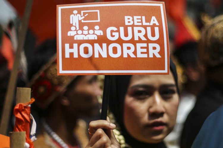 BOSDA Tertunda, Sekretaris Disdik Riau Sarankan Sekolah Manfaatkan BOSP