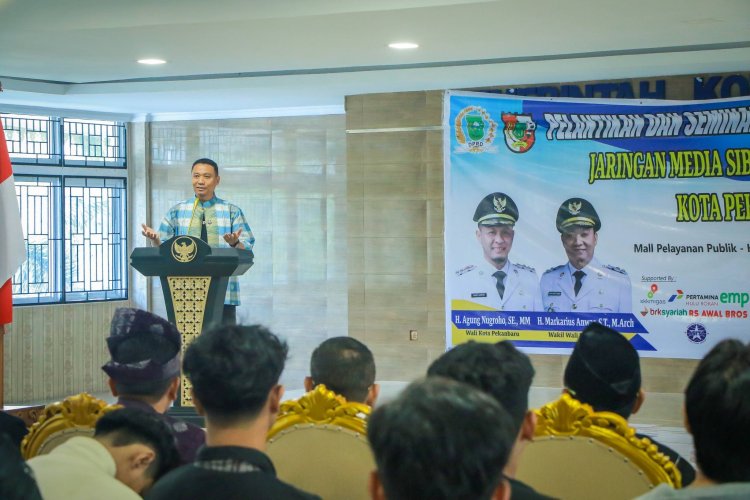 Hadiri Pelantikan JMSI Pekanbaru, Markarius Anwar Dorong Penguatan Media Siber Yang Profesional Dan Berdaya Saing