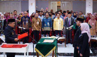 Cukup Lama Tertunda, Plt Gubernur Akhirnya Lantik Dirut RSUD Arifin Achmad Dan Sekwan DPRD Riau