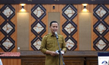 Terapkan Program Green City, Pemko Pekanbaru Instruksikan ASN Gotong Royong 30 Menit Sebelum Jam Kerja