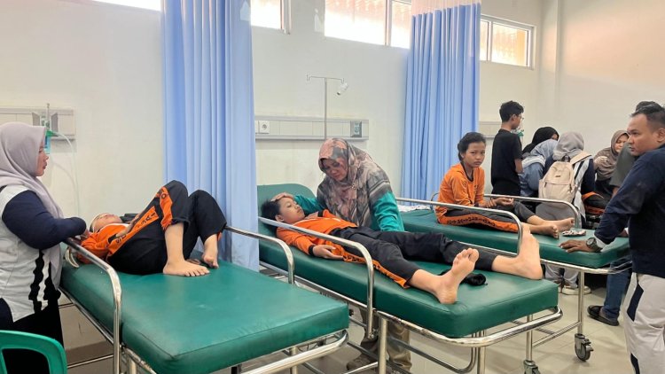 Jenguk Pelajar Korban Ambruknya Cagar Budaya, Pemkab Siak Tutup Sementara Museum Tangsi Belanda