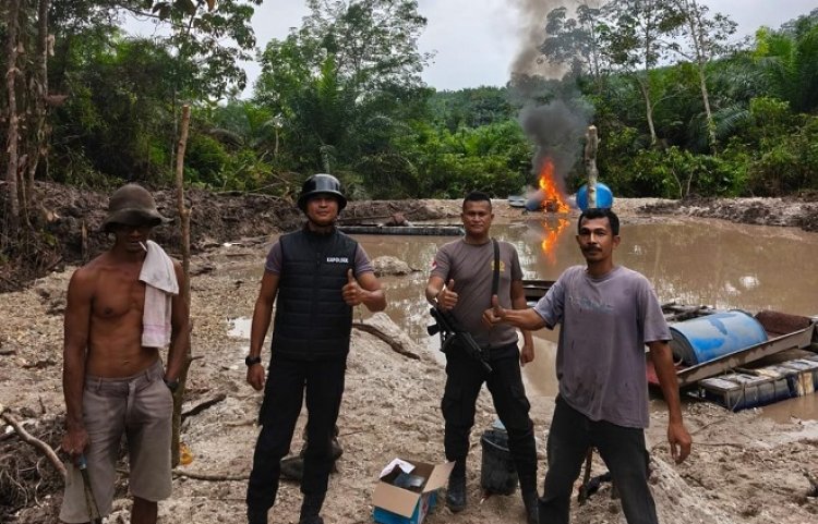 Baru Dua Pekan Bertugas, Kolaborasi Warga Dan Kapolsek Benai Berhasil Musnahkan 8 Mesin PETI