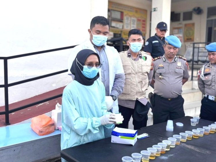 Gelar Tes Urine Mendadak, Lima Oknum Personil Polres Meranti Dicopot Usai Positif Narkoba
