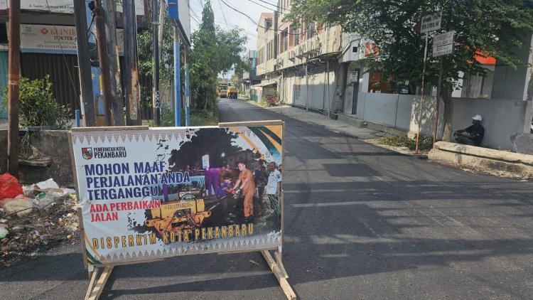 Optimalkan Infrastuktur Jelang Idul Fitri, Pemko Pekanbaru Overlay Satu Kilometer Jalan Amal Mulia