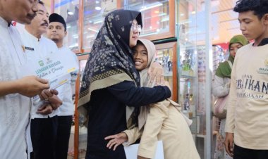 Bawa Kebahagiaan Jelang Lebaran, Baznas Siak Ajak 28 Anak Yatim Belanja Kebutuhan Hari Raya