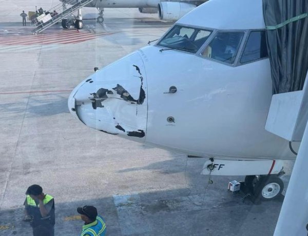 Hidung Pesawat Penyok, Penerbangan Garuda Jakarta-Pekanbaru GA176 Terpaksa Dialihkan