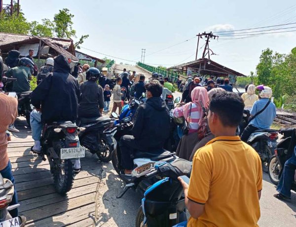Dua Tahun Pascajembatan Ambruk, Penyeberangan Alai–Gogok Masih Kewalahan Layani Warga