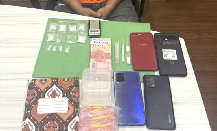 Bongkar Lapak Narkoba Di Payung Sekaki, Polresta Pekanbaru Sita 12,22 Gram Sabu
