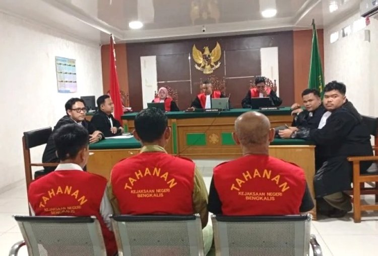 Sidang Putusan Perkara Pengeroyokan Karyawan PT TKWL, PN Bengkalis Jatuhkan Vonis 14 Bulan Penjara