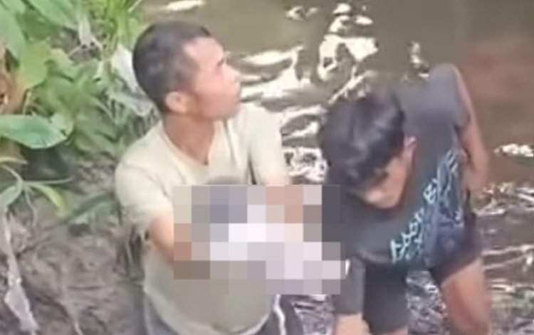 Bikin Heboh Warga Pekanbaru, Jasad Bayi Tanpa Identitas Ditemukan Mengapung Di Parit Perumahan