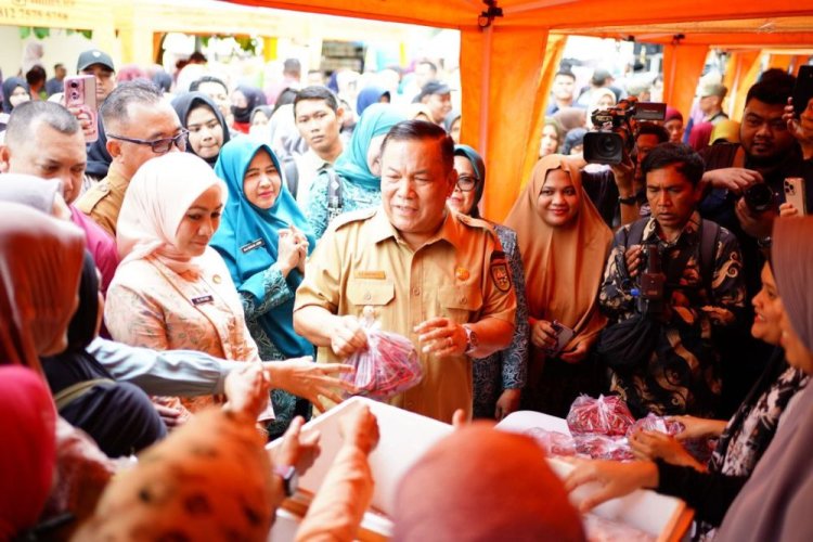 Tekan Harga Pangan Jelang Idulfitri, Pemprov Riau Buka Pasar Murah HKG PKK Di Pekanbaru