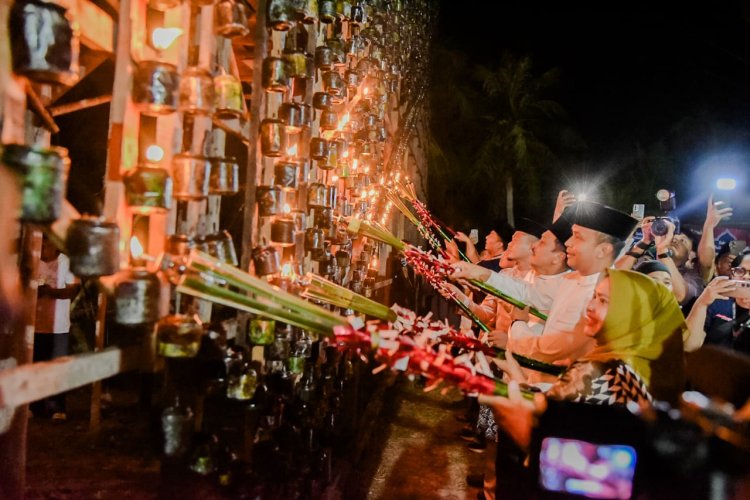 Jaga Warisan Budaya, Pemkab Bengkalis Resmikan Festival Lampu Colok
