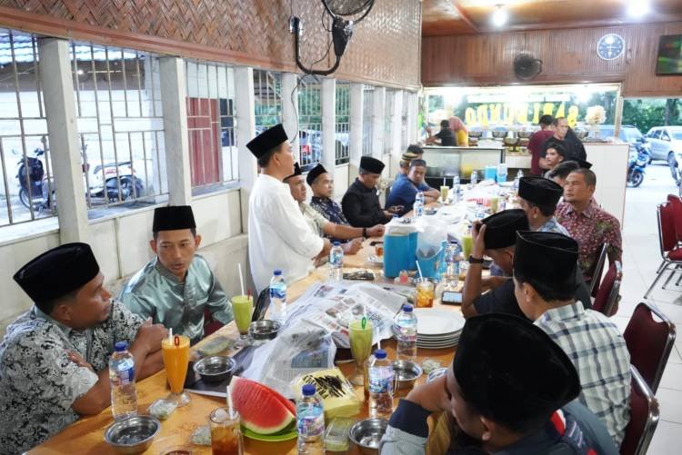 Tingkatkan Kolaborasi Dan Transparansi, PWI Kuansing Gelar Buka Puasa Bersama Pimpinan DPRD