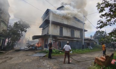 Si Jago Merah Mengamuk Di Inhil, Puluhan Rumah Di Pulau Kijang Ludes Terbakar
