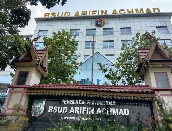 Perkuat Layanan Cuci Darah, RSUD Arifin Achmad Tambah 30 Kursi Mesin Hemodialisa