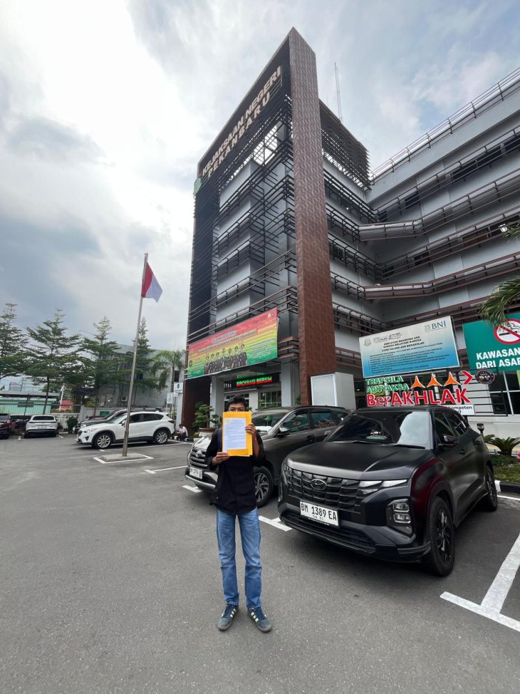 Soroti Kerugian Pedagang Dan Dugaan Persekongkolan, SEPMI Riau Laporkan Proyek Revitalisasi Pasar Bawah Ke Kejari Pekanbaru