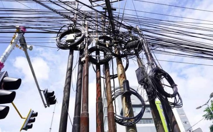 Akhiri Persoalan Kabel Optik Semrawut, Pemko Pekanbaru Mulai Tertibkan Tiang FO Pada Mei 2026