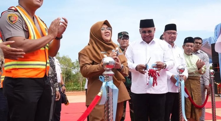 Dorong Kebangkitan Industri Maritim, Bupati Siak Resmikan Galangan Kapal Rp300 Miliar Di KITB Sungai Apit