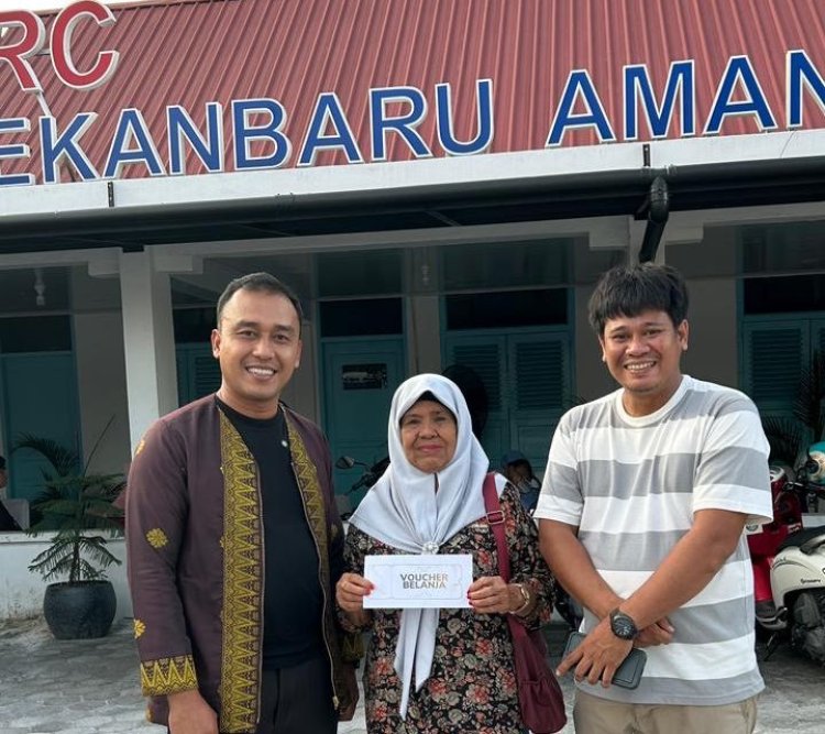 Laporkan Tumpukan Sampah, Warga Tenayan Raya Dapat Voucher Belanja dari DLHK Pekanbaru