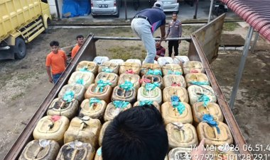 Bongkar Dugaan Penyelewengan BBM Subsidi, Polsek Kuantan Mudik Sita 180 Jerigen Solar