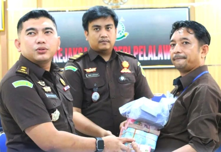 Ungkap Dua Kasus Korupsi, Kejari Pelalawan Selamatkan Rp546 Juta Uang Negara